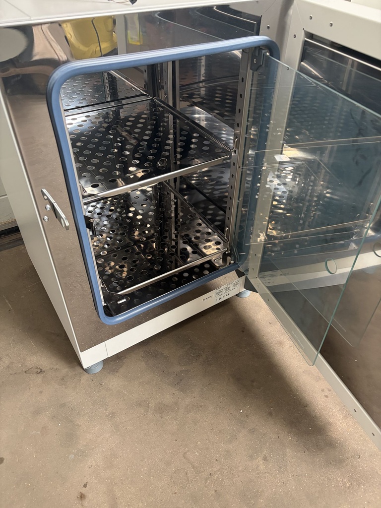 52855-EXT-29762-Thermo-Heratherm-IGS60-Broedstoof-3