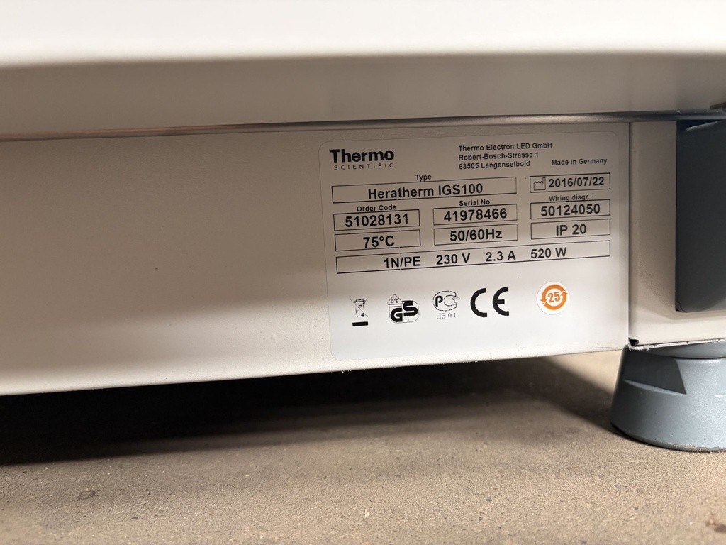 52856-EXT-29763-Thermo-Heratherm-IGS100-Broedstoof-4
