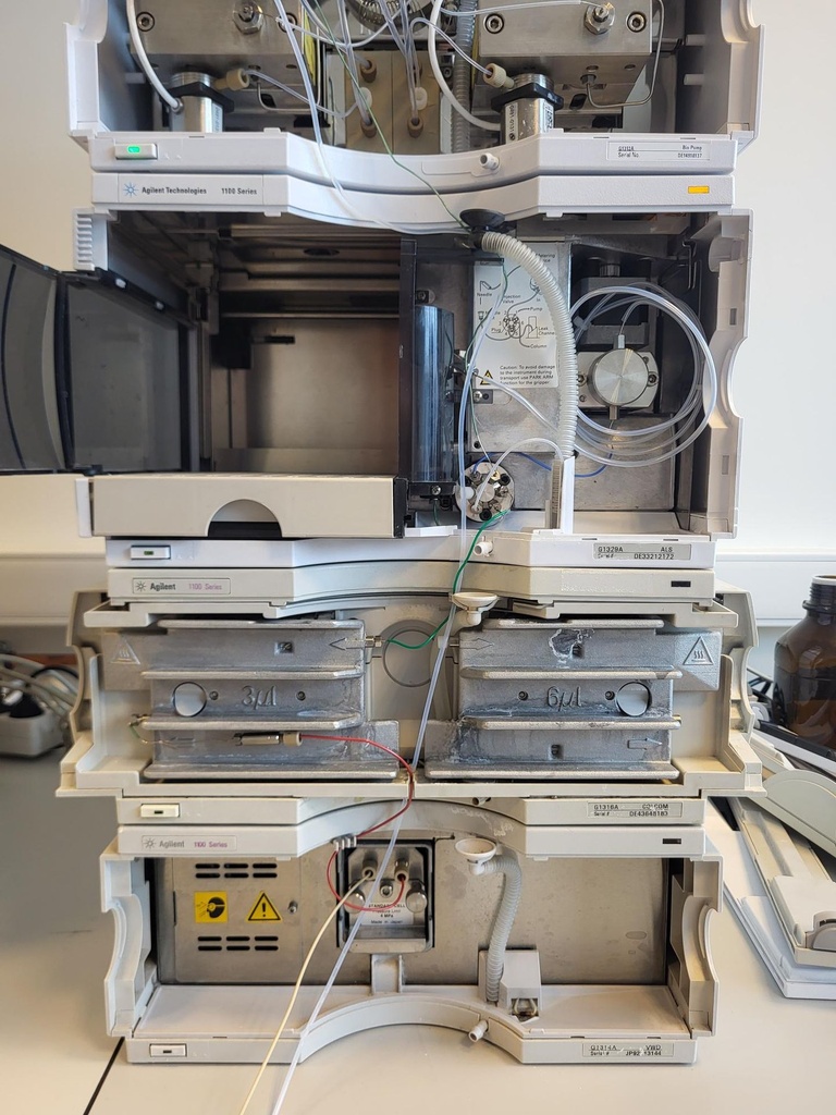52967-EXT-29874-Agilent-1100-HPLC-systeem