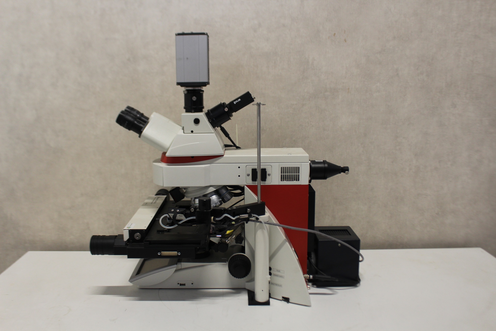 52180-LM-29087-Leica-Aperio-Versa-8-Geautomatiseerde-Trinoculaire-Fluorescentie-Microscoop-3