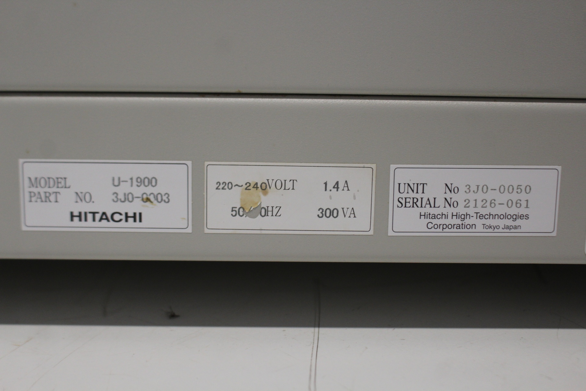 52600-LM-29507-Hitachi-U-1900-UV-Vis-Spectrofotometer-3