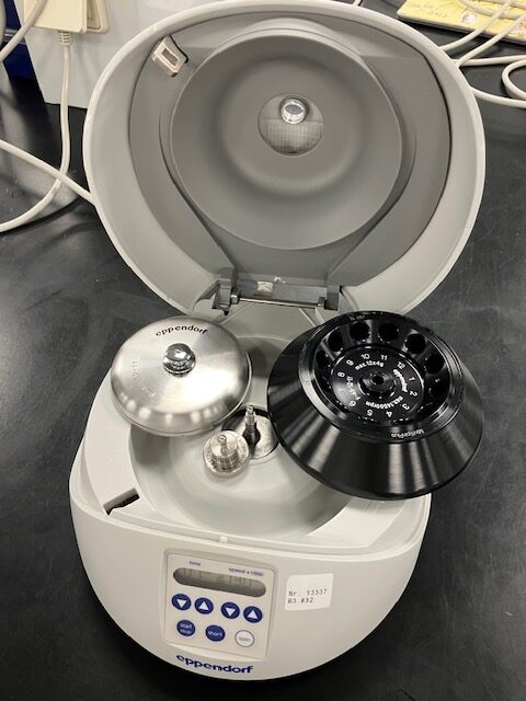 53027-EXT-29934-Eppendorf-Mini-Spin-Plus-Centrifuge-1