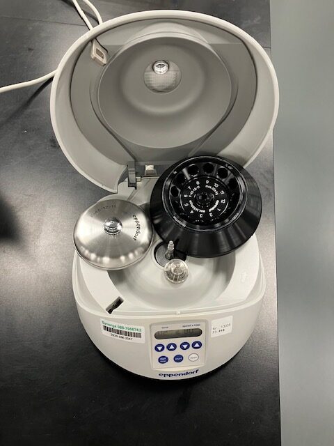 53028-EXT-29935-Eppendorf-Mini-Spin-Plus-Centrifuge