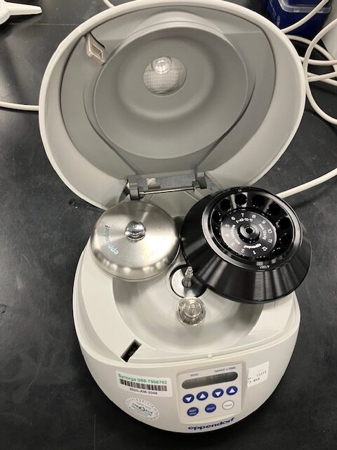 53029-EXT-29936-Eppendorf-Mini-Spin-Plus-Centrifuge-1