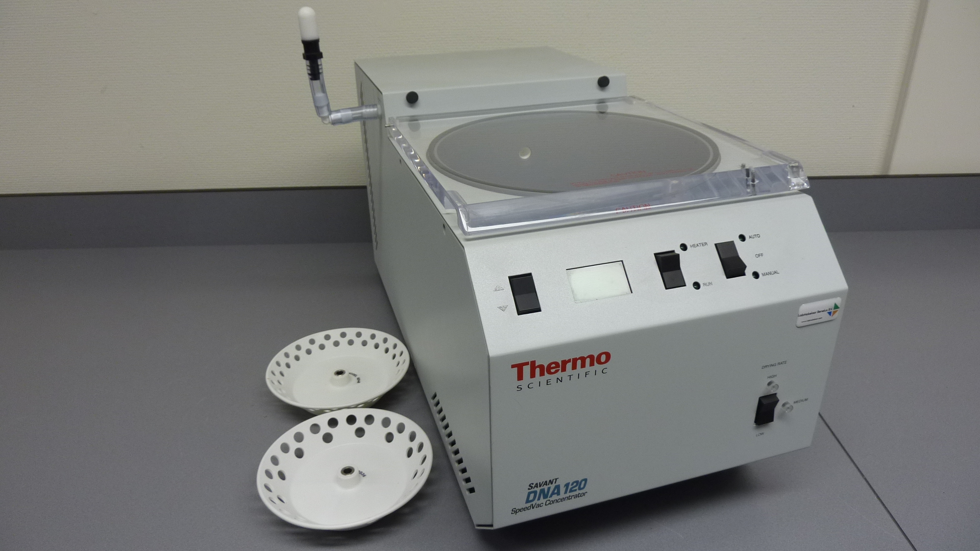 Thermo Savant DNA 120 SpeedVac Concentrator