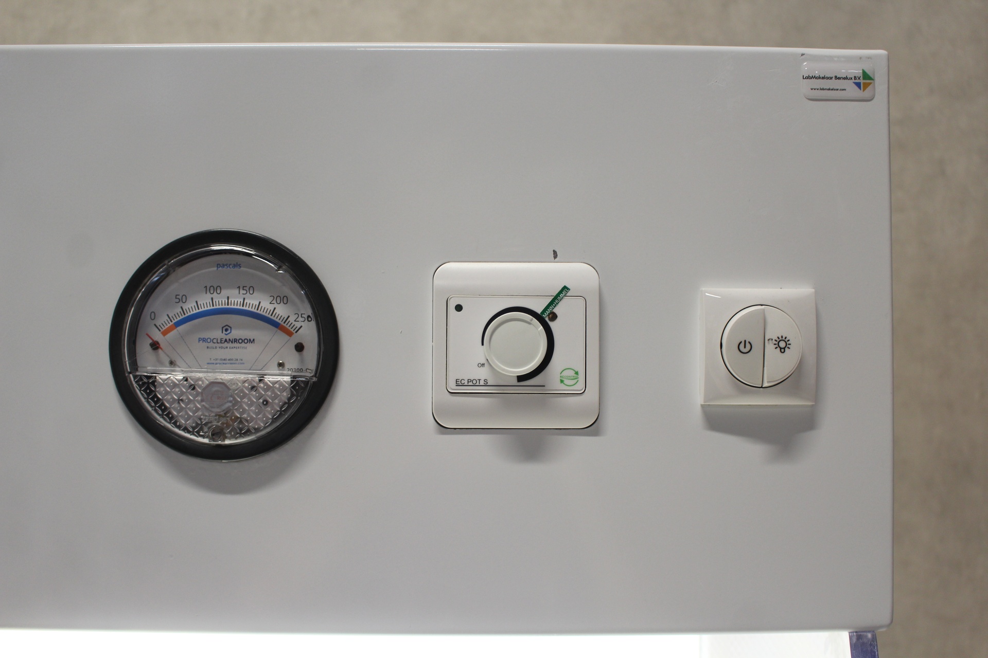 52348-LM-29255-ProCleanroom-HLFU-1250-Crossflowkast-2