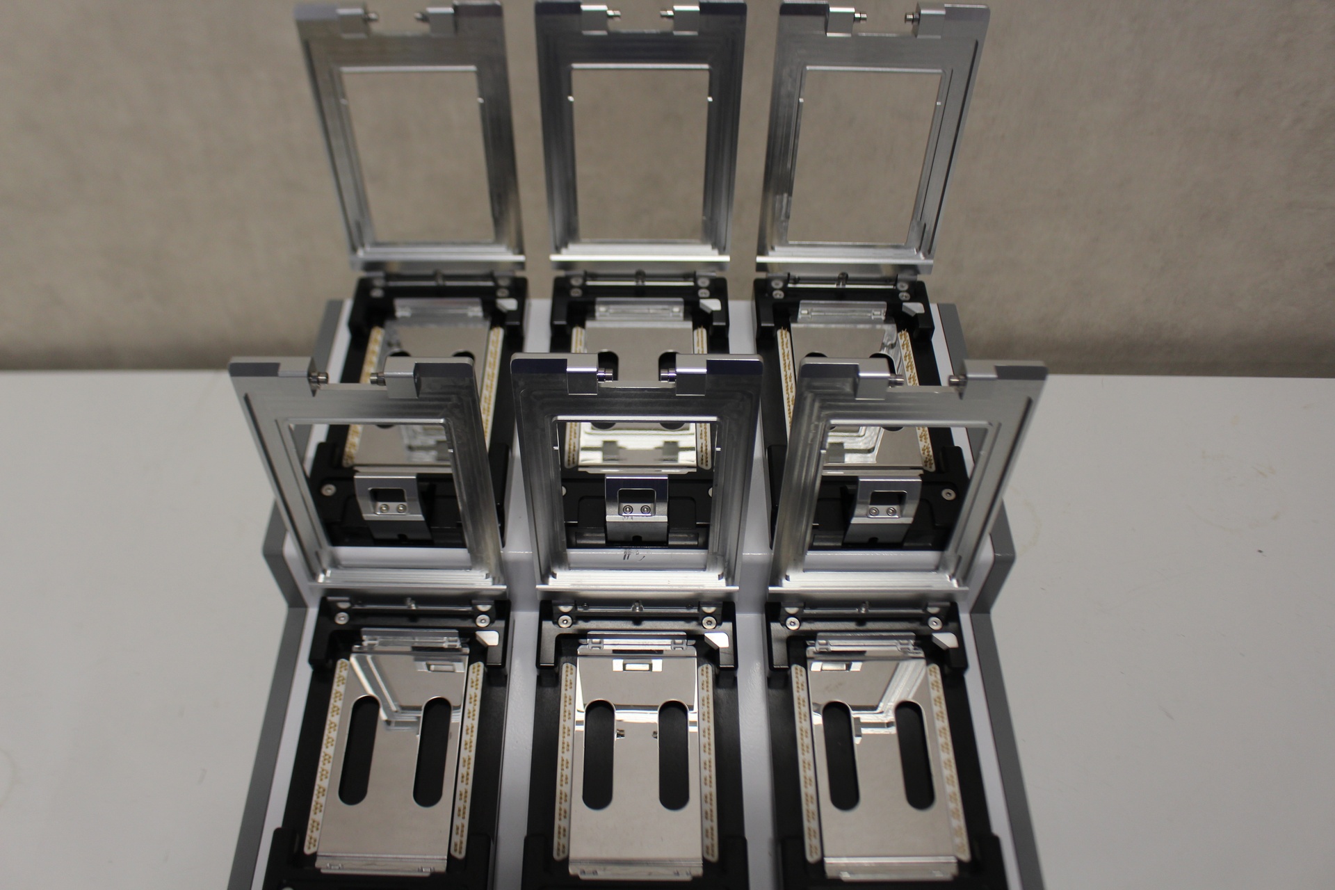 52757-LM-29664-ACEA-Biosciences-Agilent-xCELLigence-RTCA-W380-RTCA-MP-systeem-