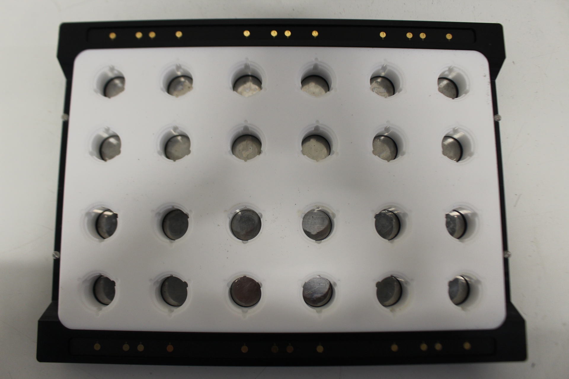 52922-IC-29829-nanoAnalytics-cellZscope-Automated-Cell-Monitoring-System-3